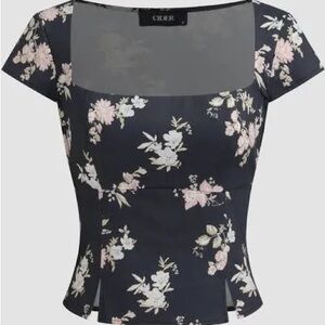Cider Black Square-Neck Top with Pink Floral Pattern XS